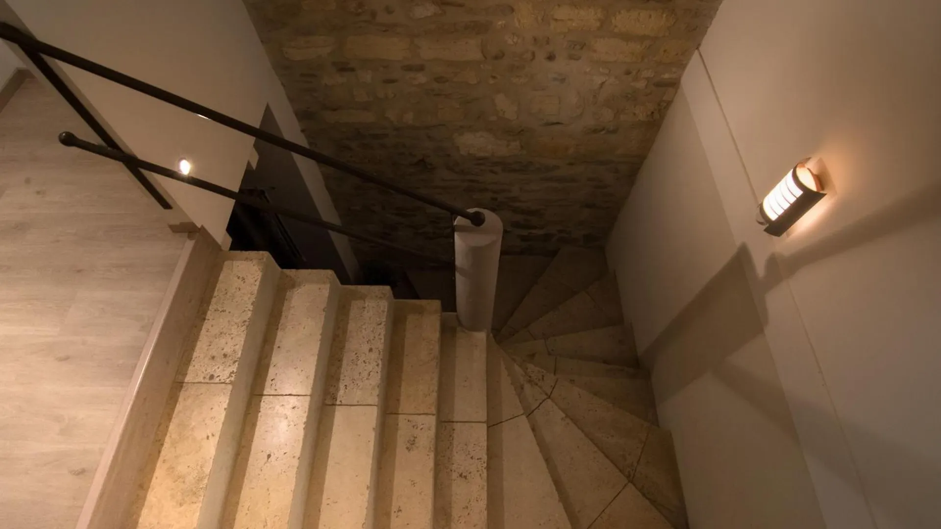 ארל B&B Maison D'Hote Et Gite Mas D'Eymard 2*,  צרפת