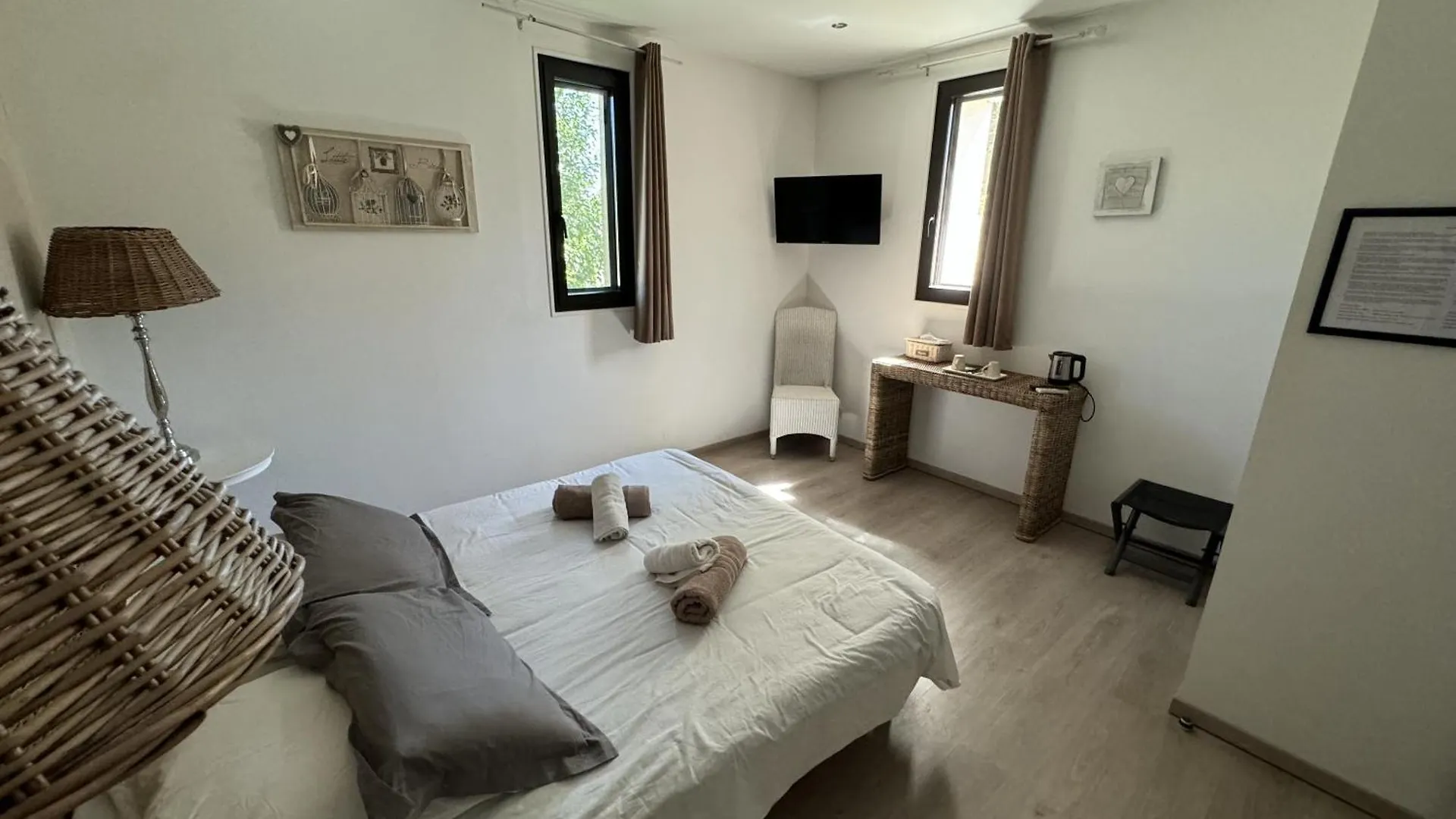 B&B Maison D'Hote Et Gite Mas D'Eymard Arles