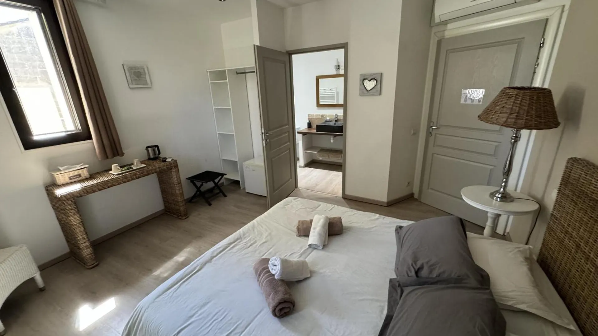 B&B Maison D'Hote Et Gite Mas D'Eymard Arles Guest house