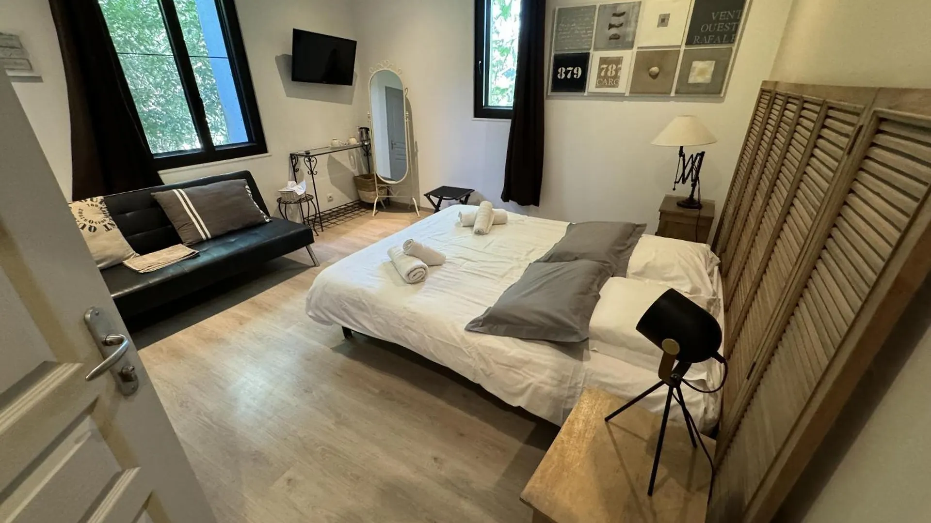 Guest house B&B Maison D'Hote Et Gite Mas D'Eymard Arles